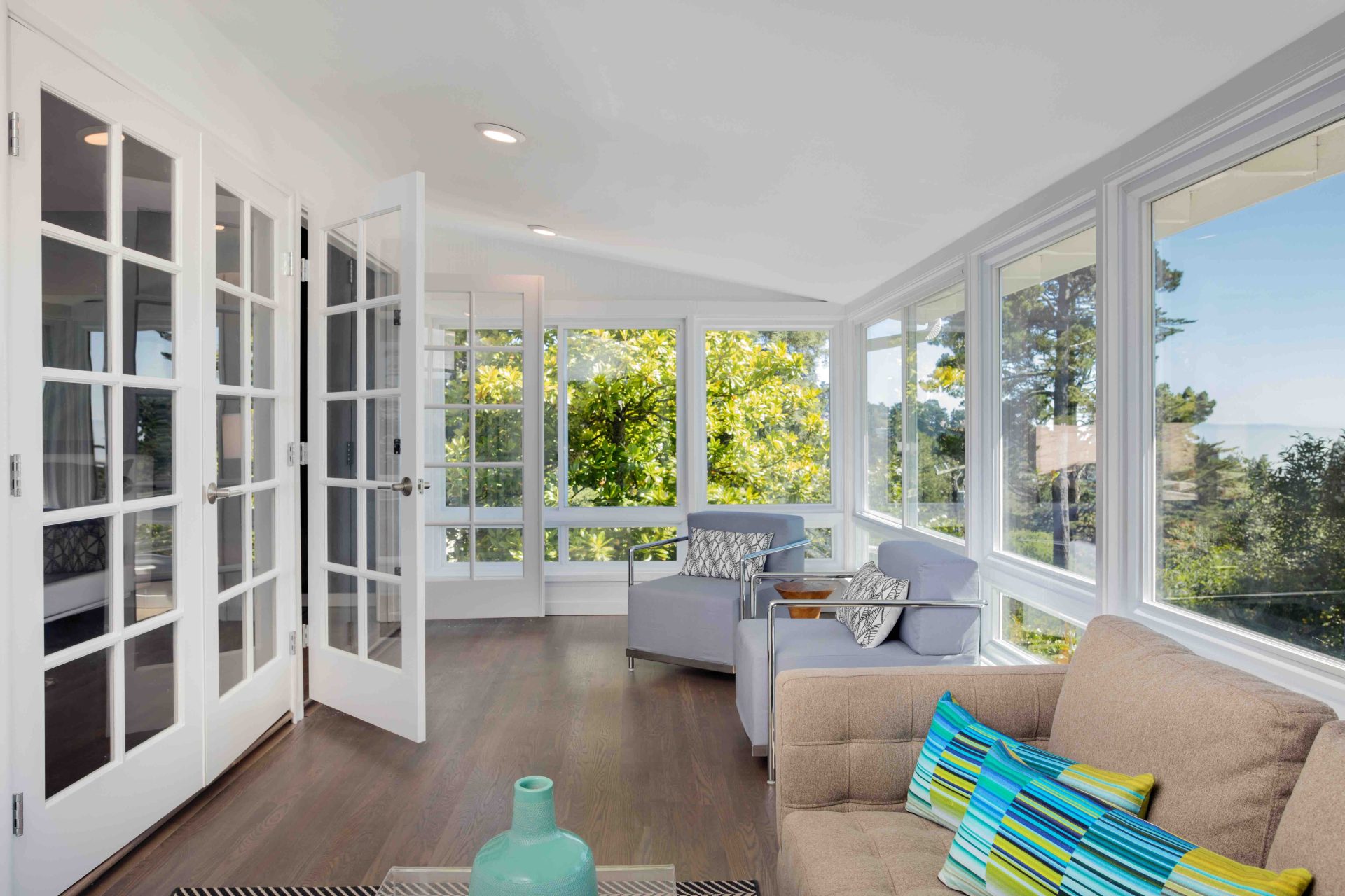 Sunrooms - Modern Windows